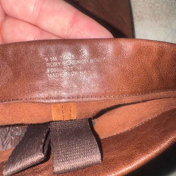 Frye Rory Scrunch Boot 9.5 - Picture 5 of 5